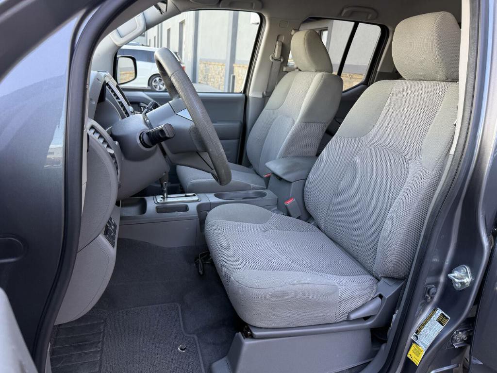 2019 Nissan Frontier Image 2