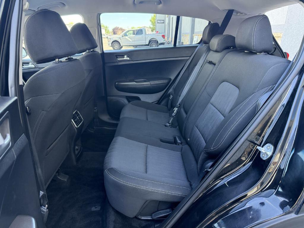 2021 Kia Sportage Image 3