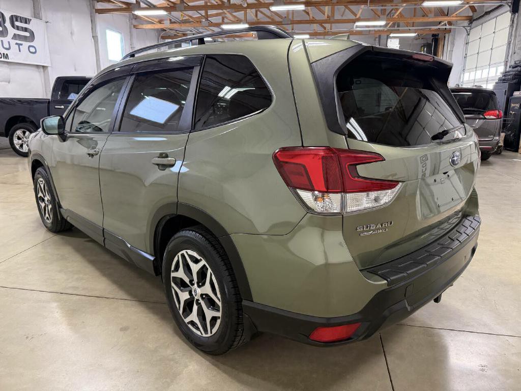 2020 Subaru Forester Image 9