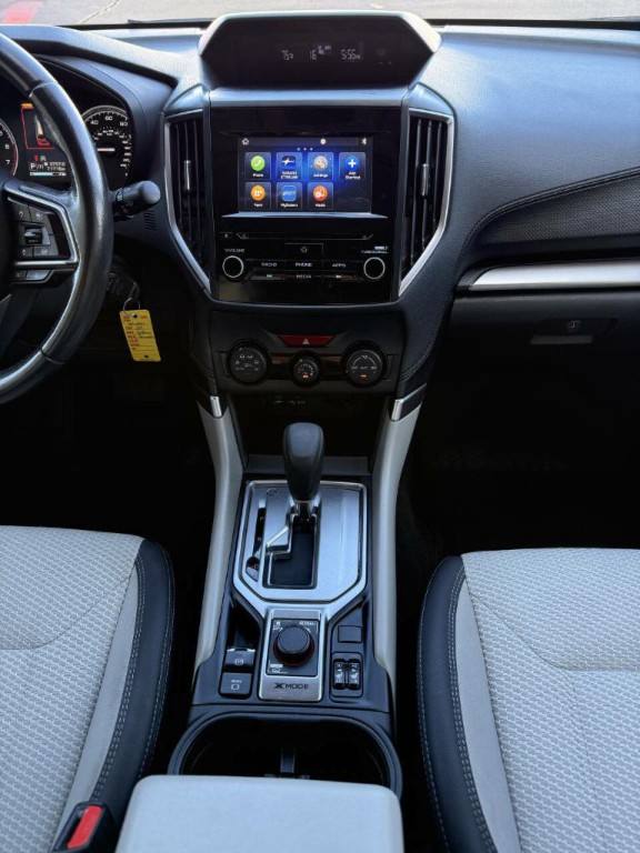2020 Subaru Forester Image 21