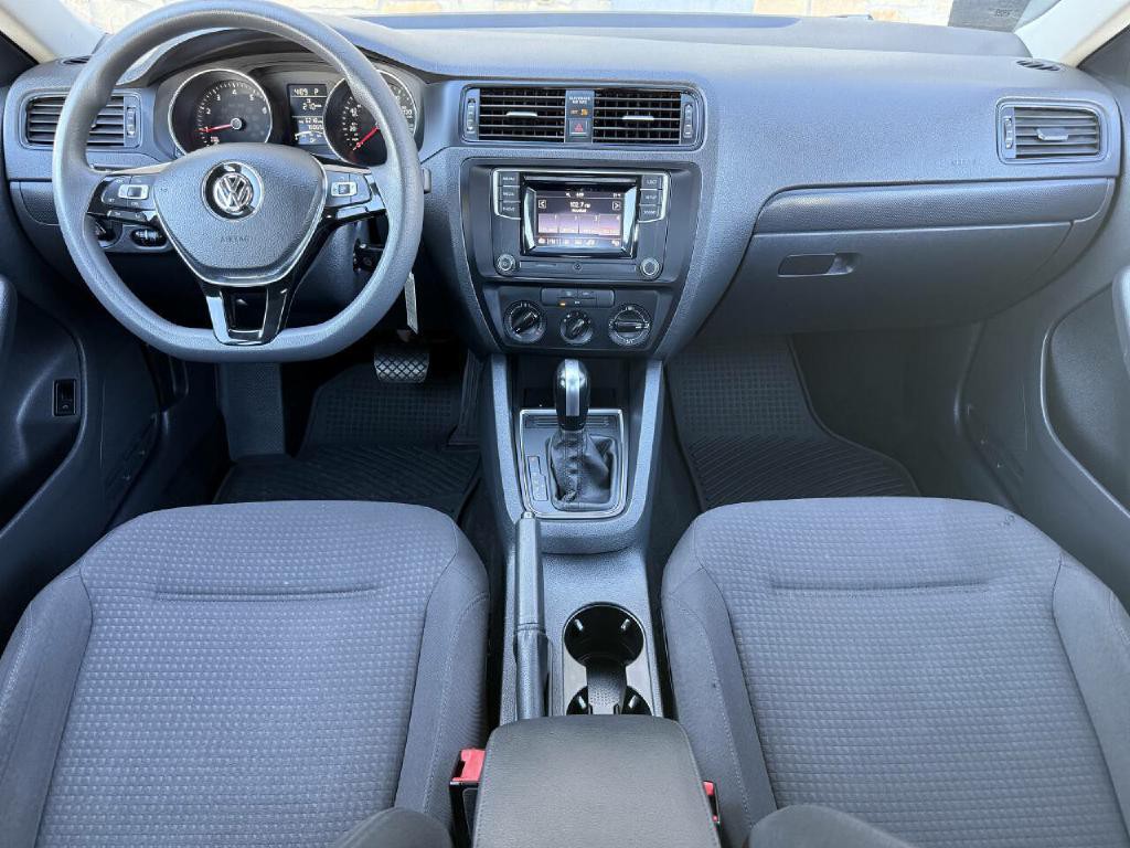 2016 Volkswagen Jetta Image 4