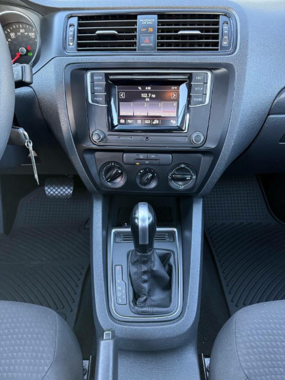 2016 Volkswagen Jetta Image 20