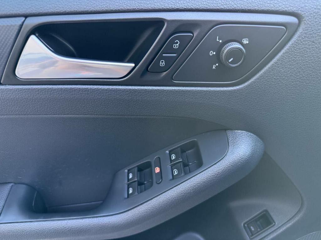 2016 Volkswagen Jetta Image 23