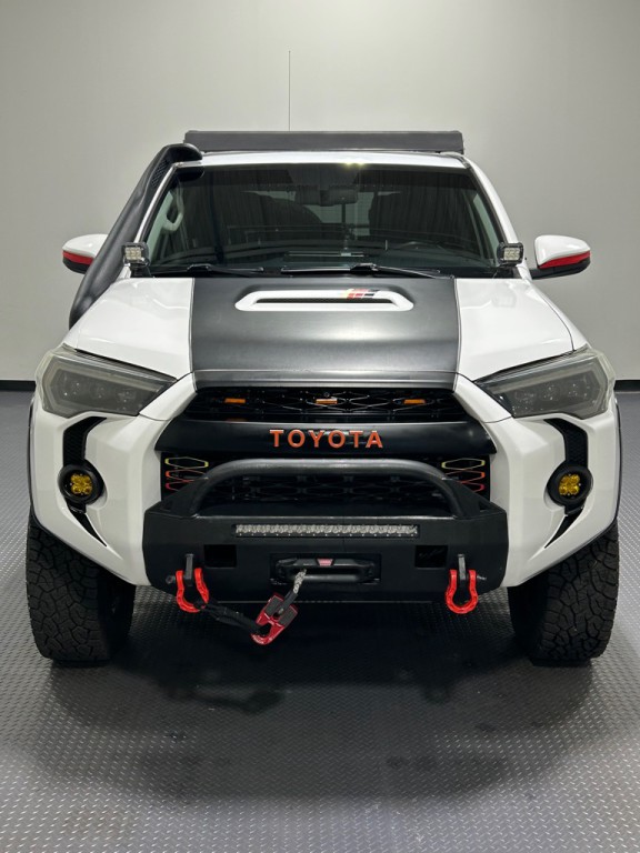 2016 Toyota 4Runner Image 3