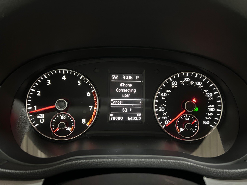 2013 Volkswagen Passat Image 5