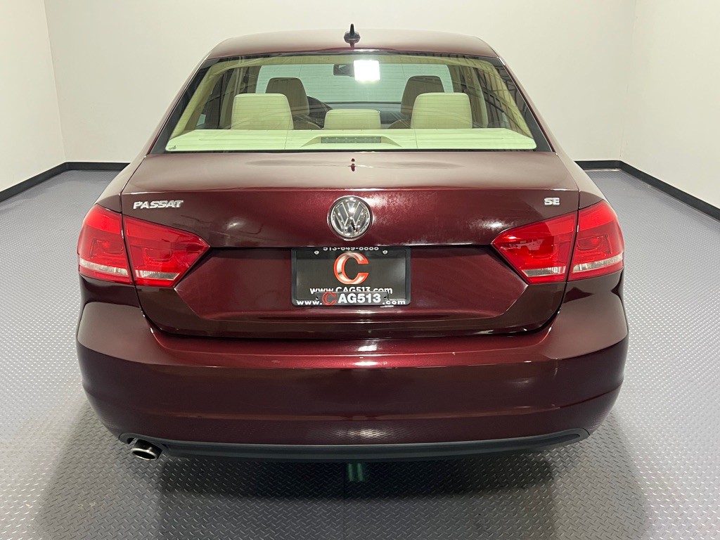 2013 Volkswagen Passat Image 21
