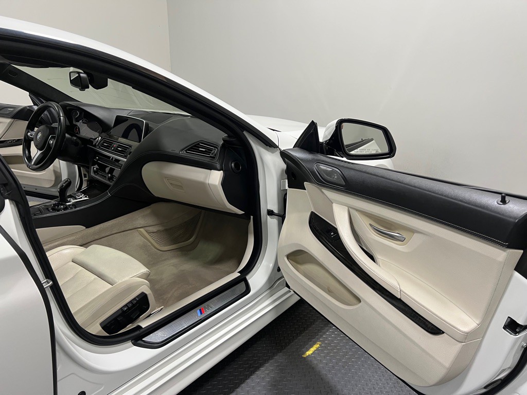 2016 BMW 6 Series Image 12