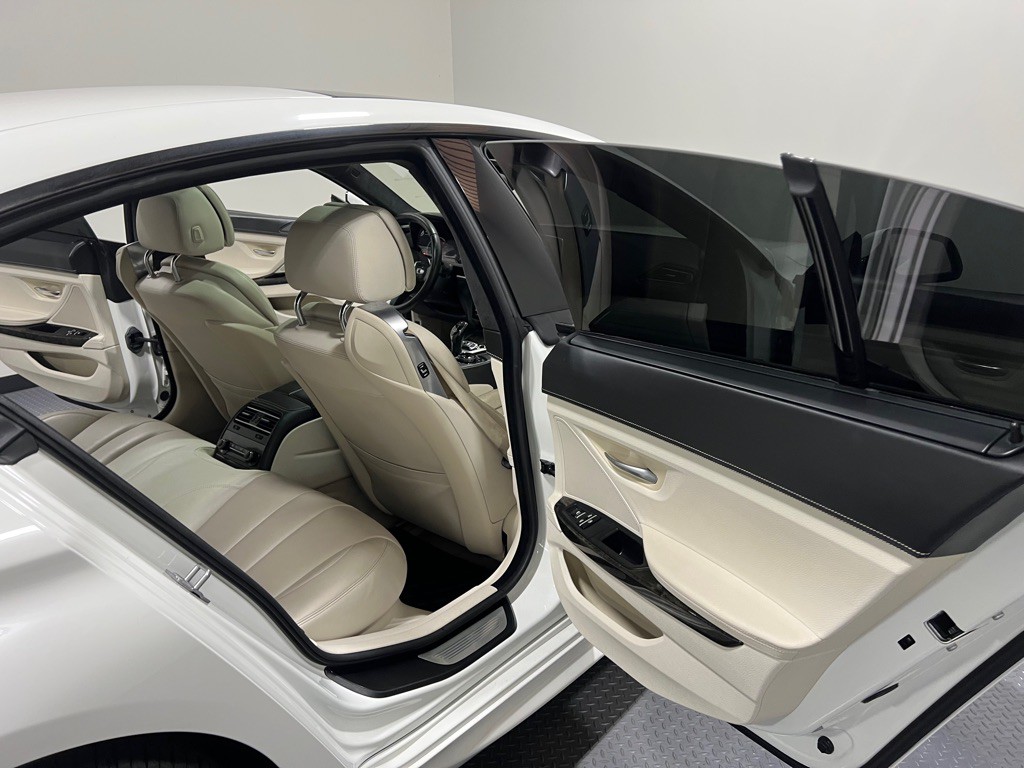 2016 BMW 6 Series Image 13