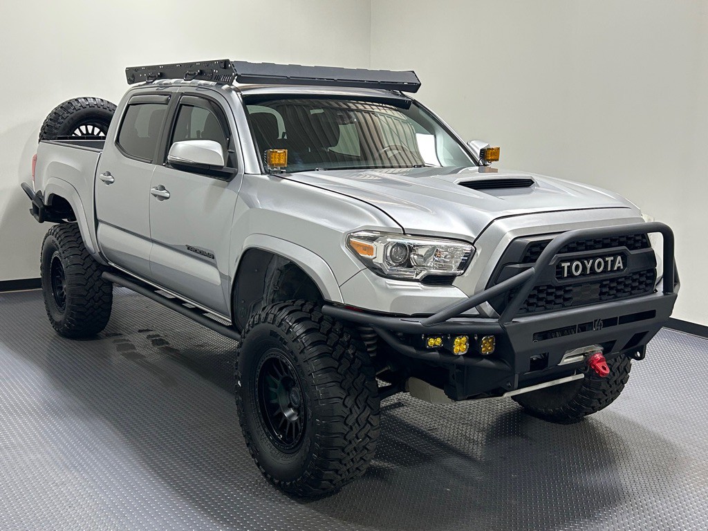 2018 Toyota Tacoma Image 4