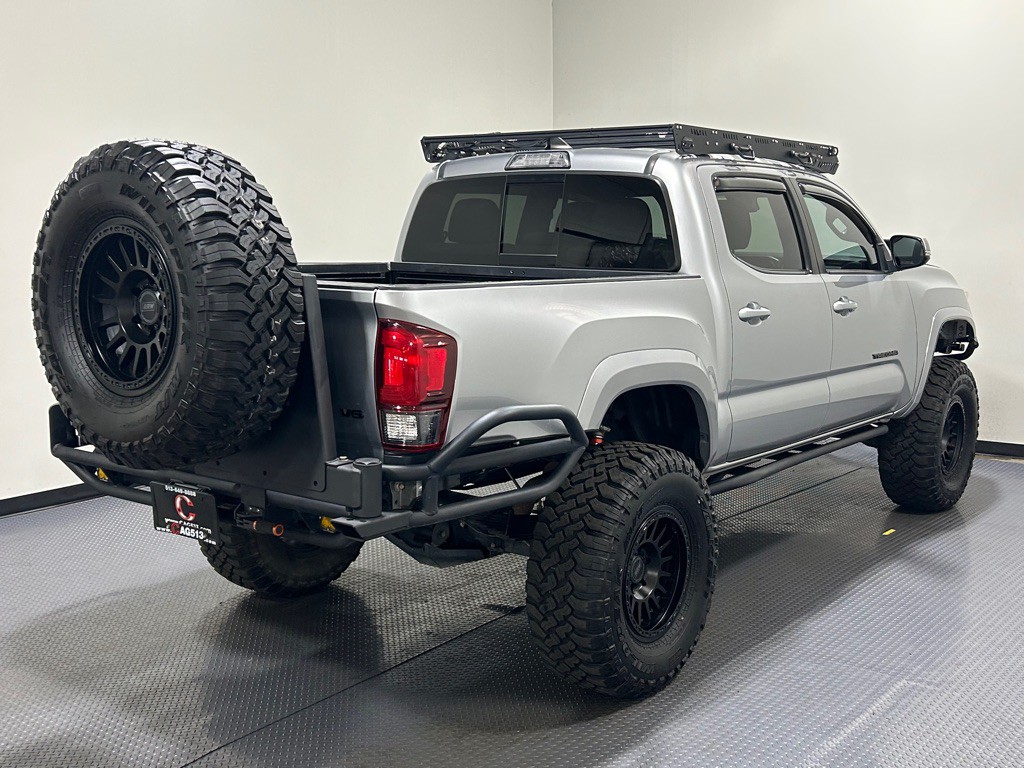 2018 Toyota Tacoma Image 5