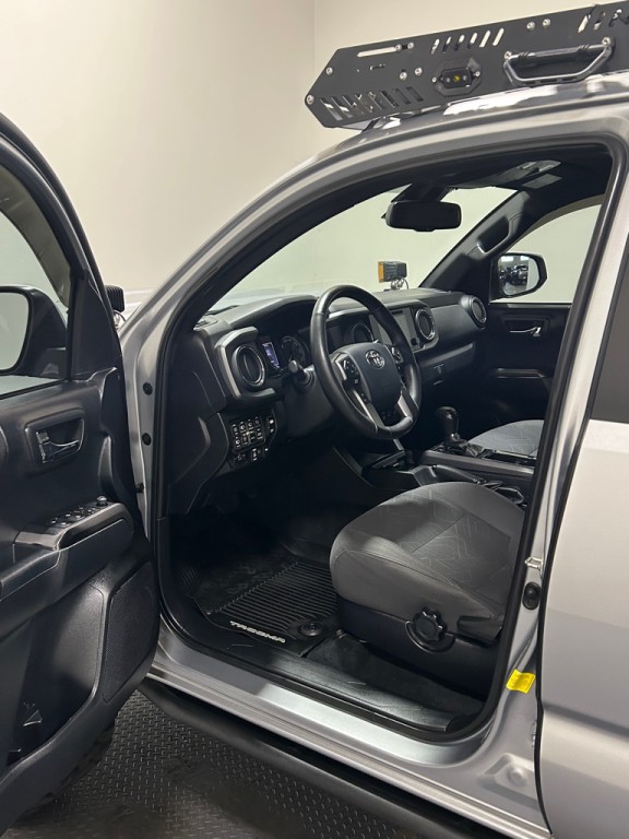 2018 Toyota Tacoma Image 8