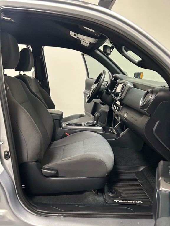 2018 Toyota Tacoma Image 13
