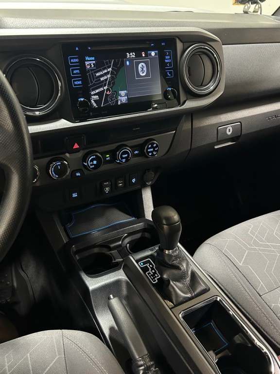 2018 Toyota Tacoma Image 14