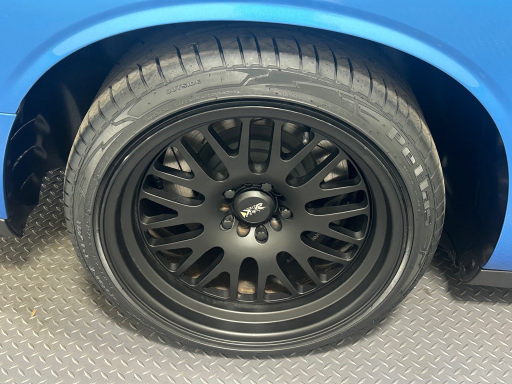2016 Dodge Challenger Image 16