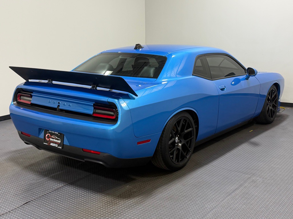 2016 Dodge Challenger Image 5