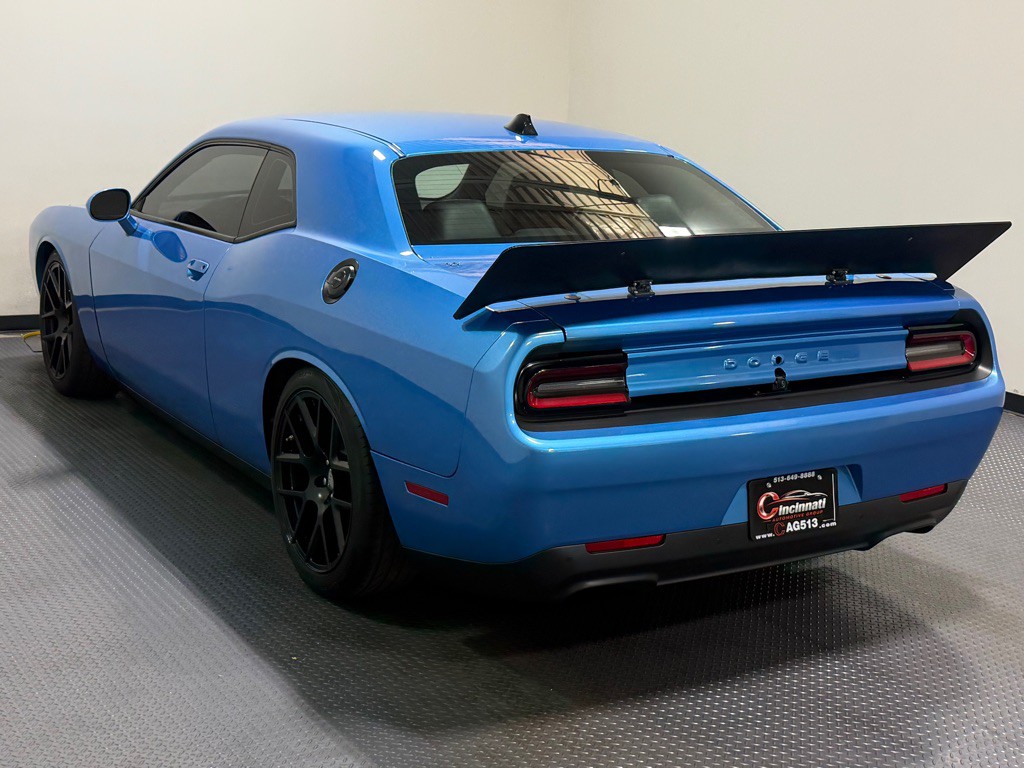2016 Dodge Challenger Image 7