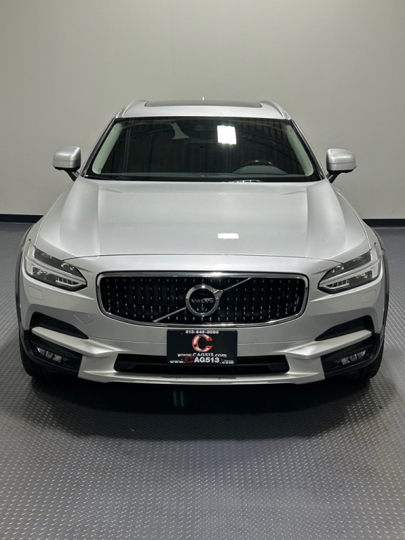2018 Volvo V90 CROSS COUNTRY Image 3