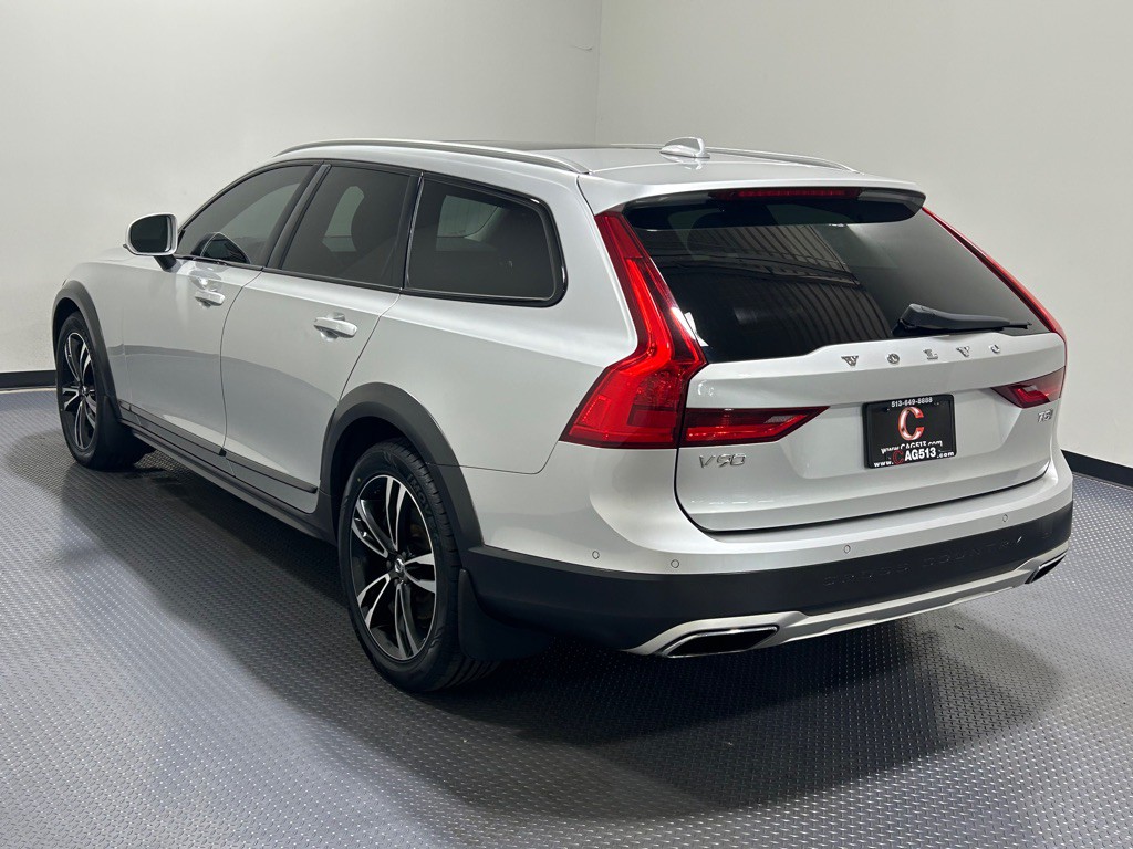 2018 Volvo V90 CROSS COUNTRY Image 7