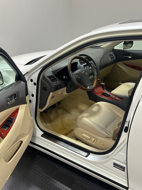 2007 Lexus ES Image 8