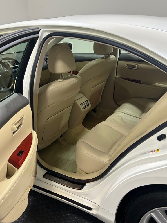2007 Lexus ES Image 9