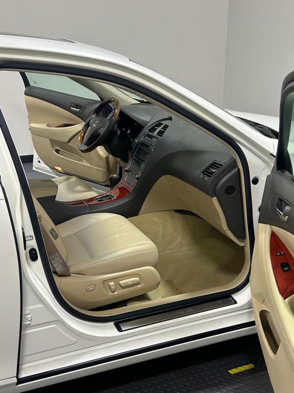 2007 Lexus ES Image 12