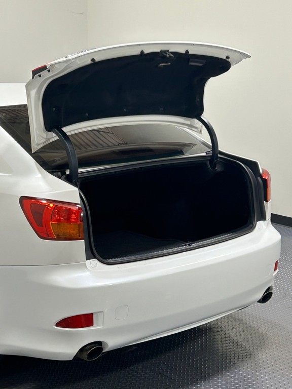 2007 Lexus IS Image 10