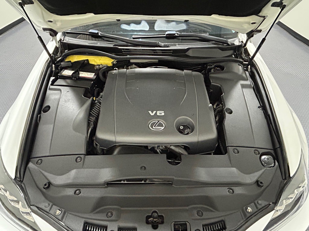 2007 Lexus IS Image 18