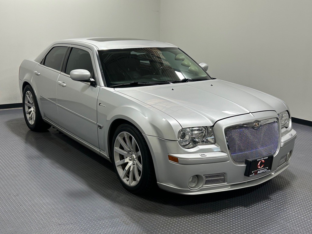 2006 Chrysler 300 Image 4