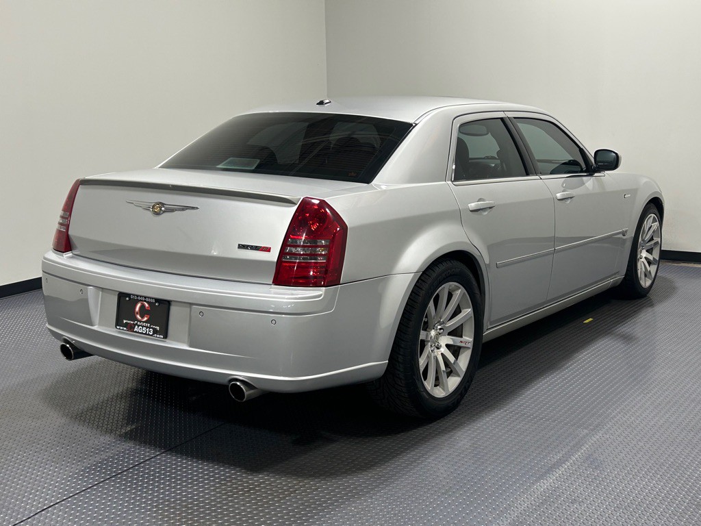 2006 Chrysler 300 Image 5
