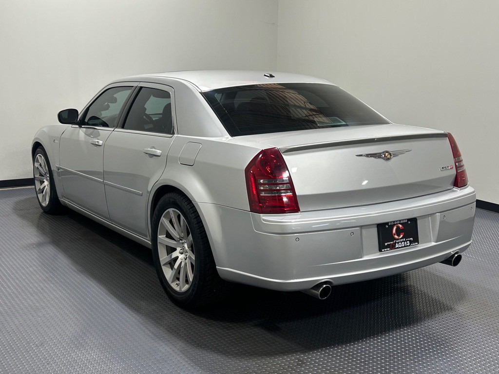 2006 Chrysler 300 Image 7