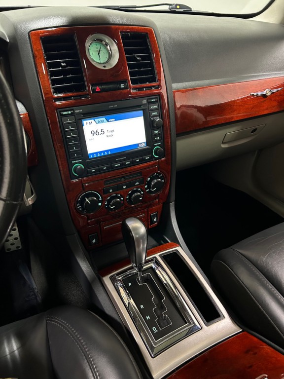 2006 Chrysler 300 Image 14