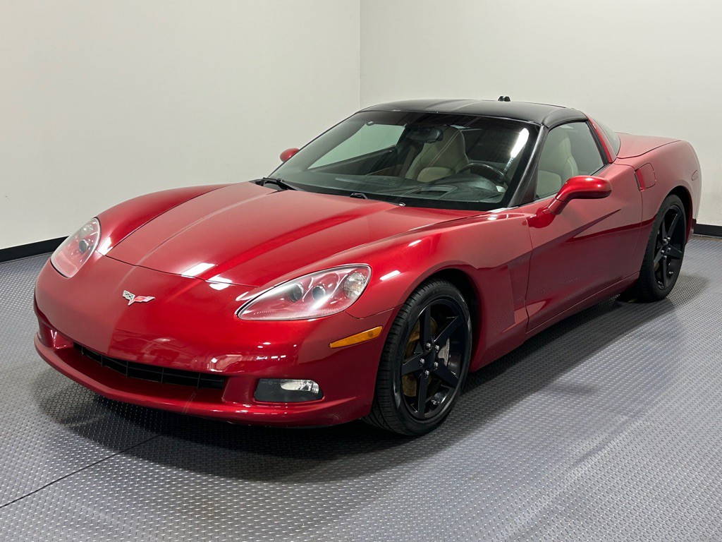 2005 Chevrolet Corvette Image 1