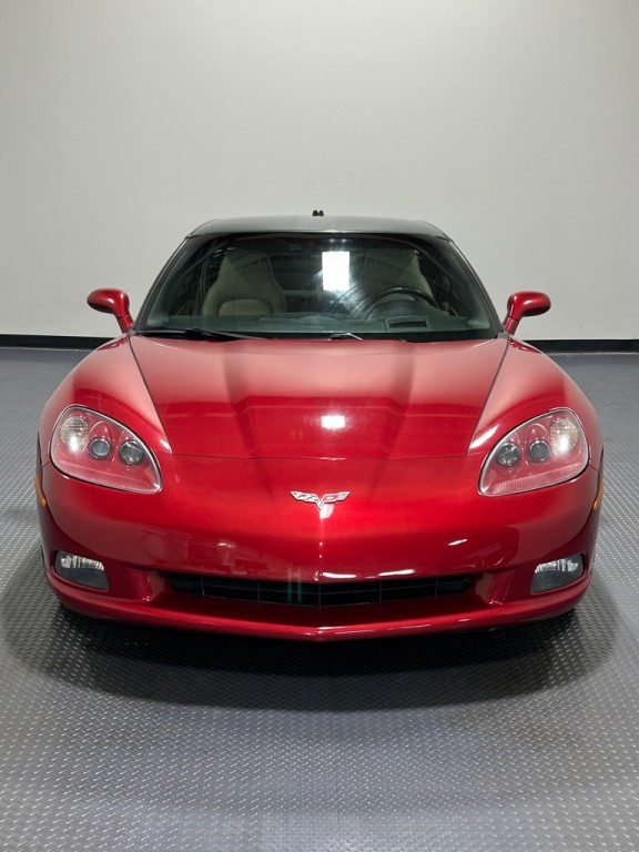 2005 Chevrolet Corvette Image 3