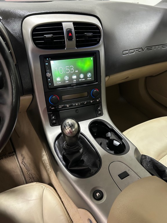 2005 Chevrolet Corvette Image 12