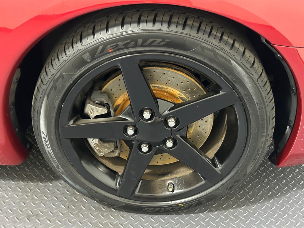 2005 Chevrolet Corvette Image 16