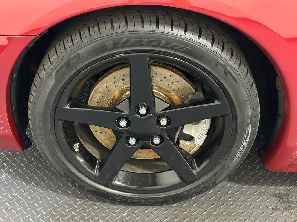 2005 Chevrolet Corvette Image 19