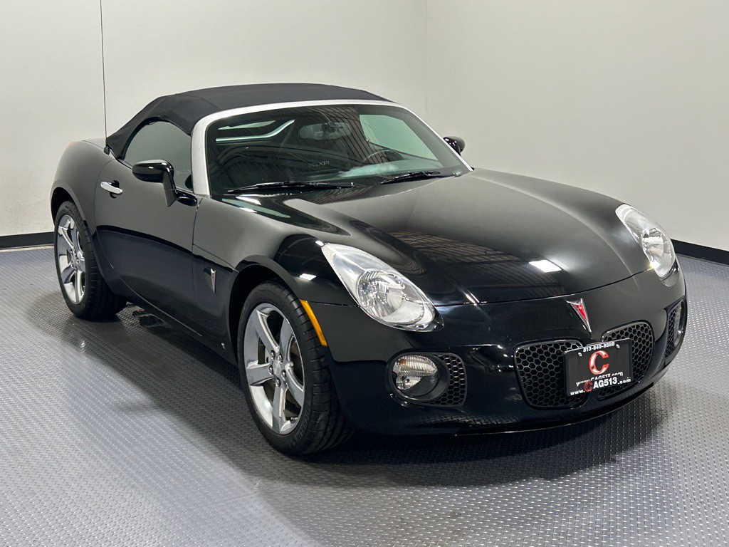 2008 Pontiac Solstice Image 4