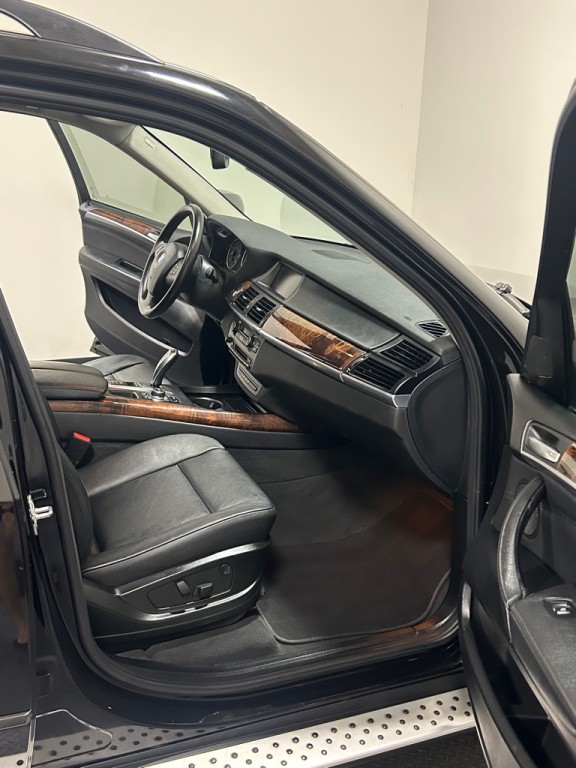 2012 BMW X5 Image 11