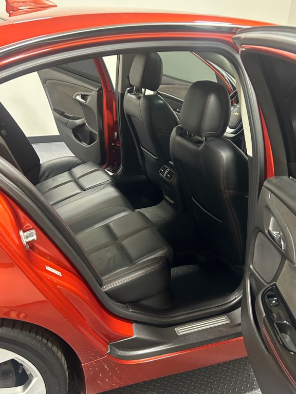 2015 Chevrolet SS Image 10