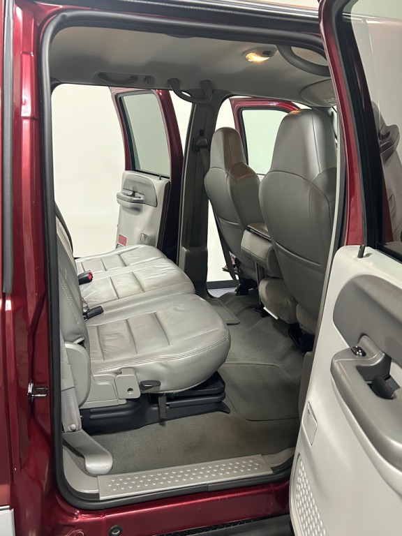 2004 Ford F-250 Image 10