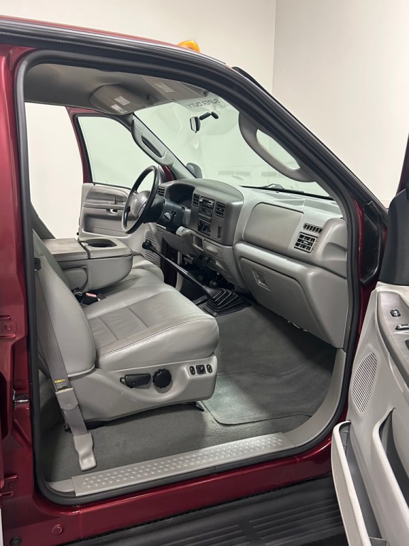 2004 Ford F-250 Image 11