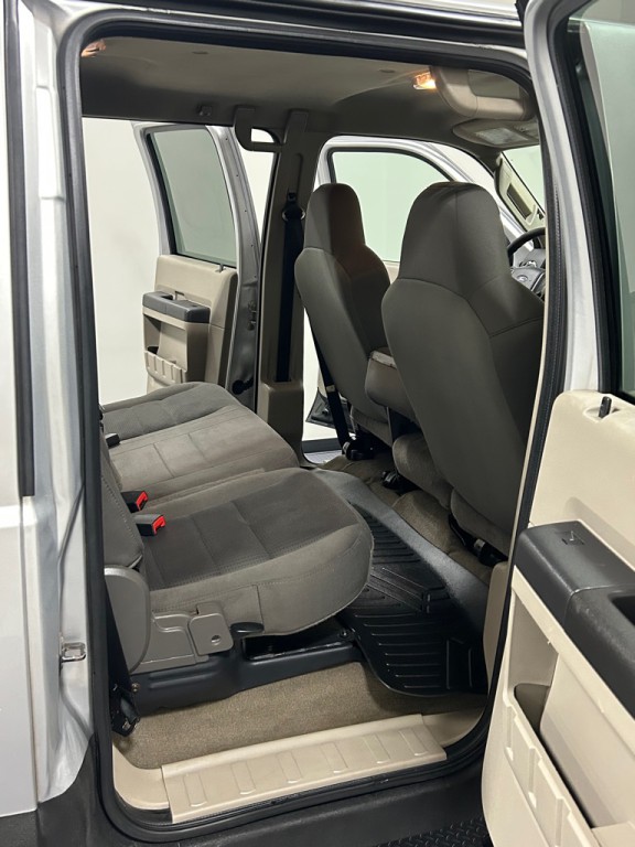 2010 Ford F-250 Image 10