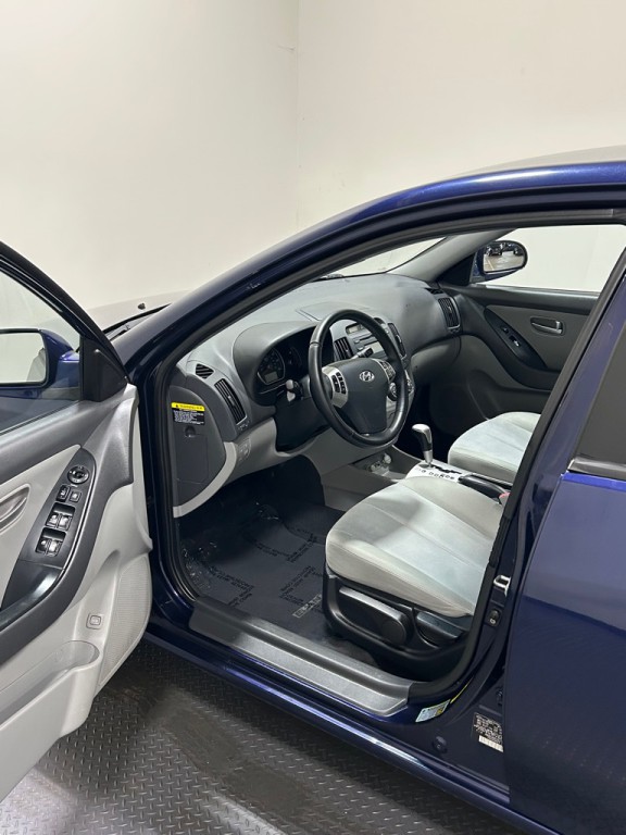2009 Hyundai Elantra Image 8