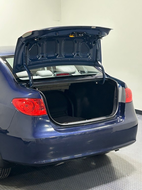 2009 Hyundai Elantra Image 12