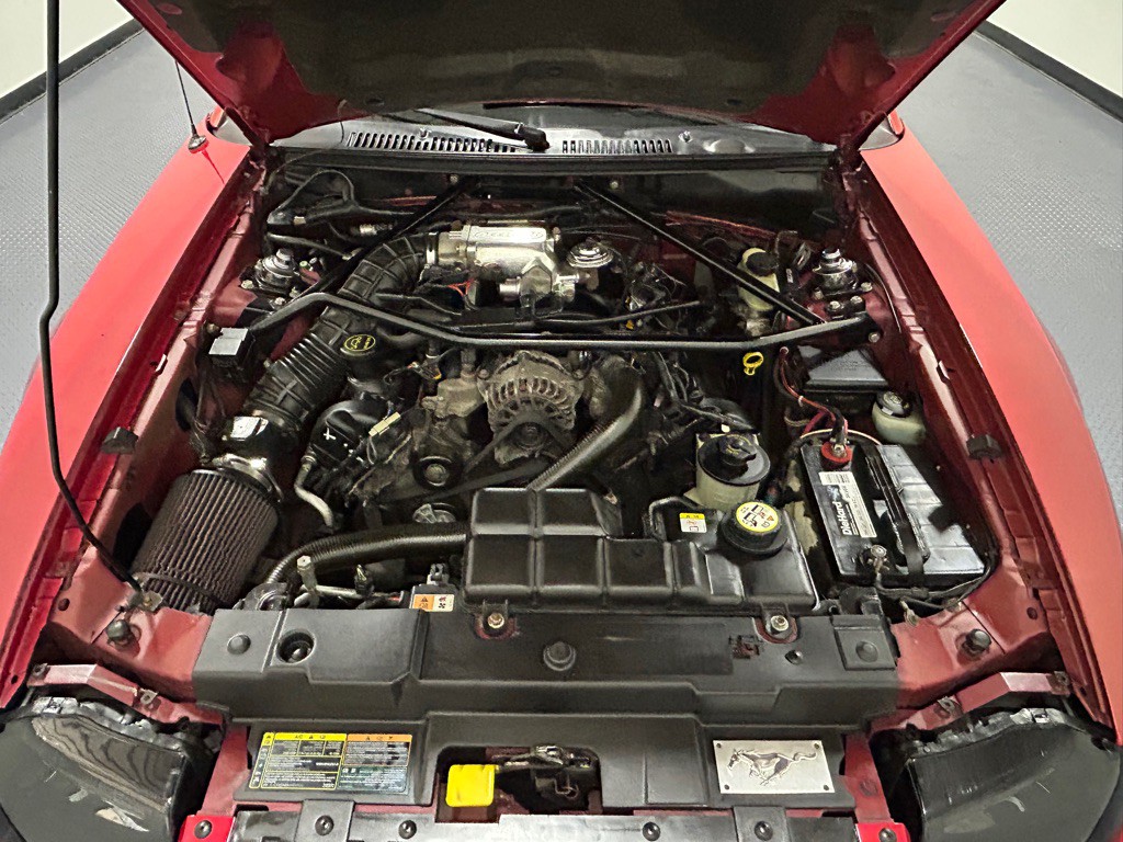 2002 Ford Mustang Image 10