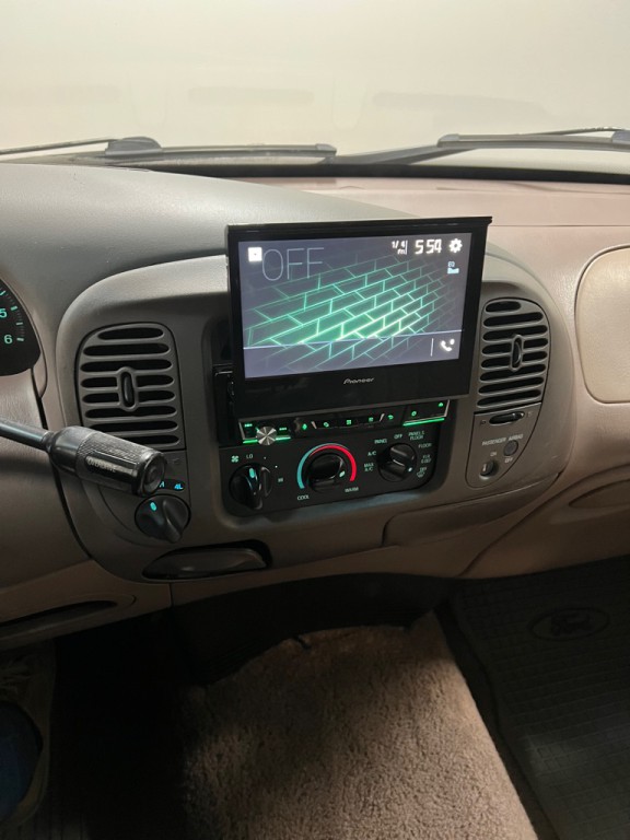 1997 Ford F-150 Image 7