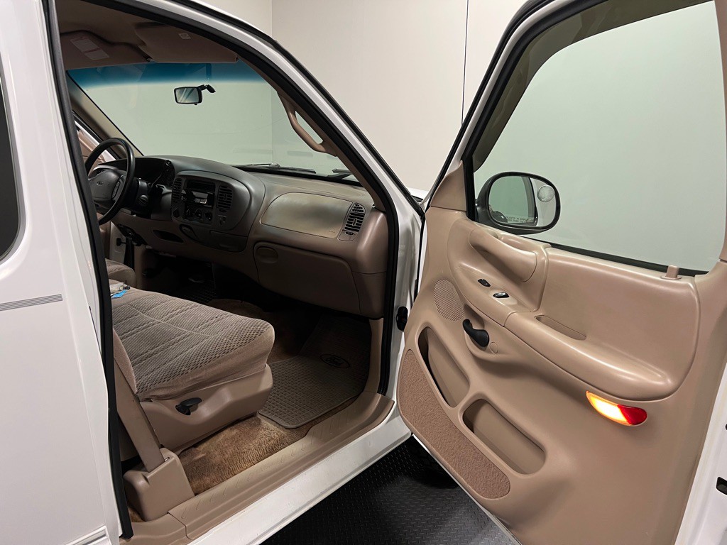1997 Ford F-150 Image 9