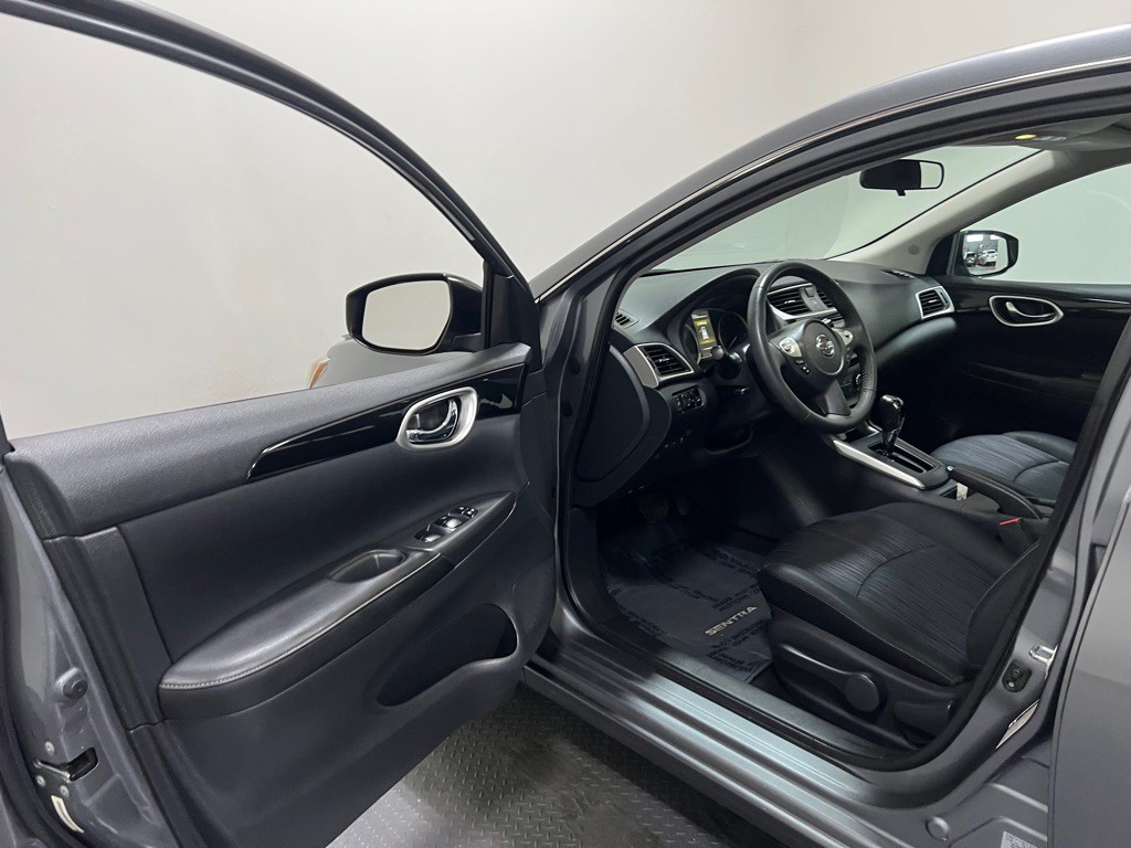 2017 Nissan Sentra Image 9