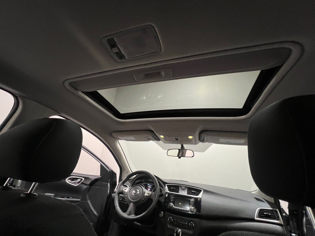 2017 Nissan Sentra Image 15
