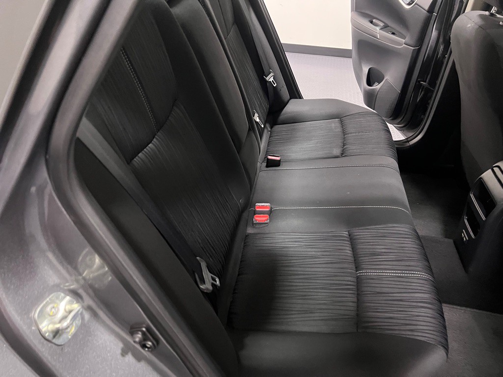 2017 Nissan Sentra Image 16